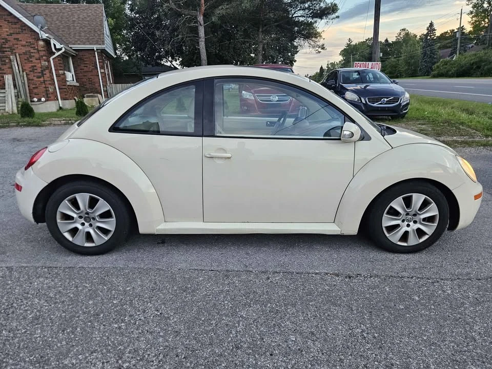 2008 Volkswagen New Beetle - Image 3 of 13