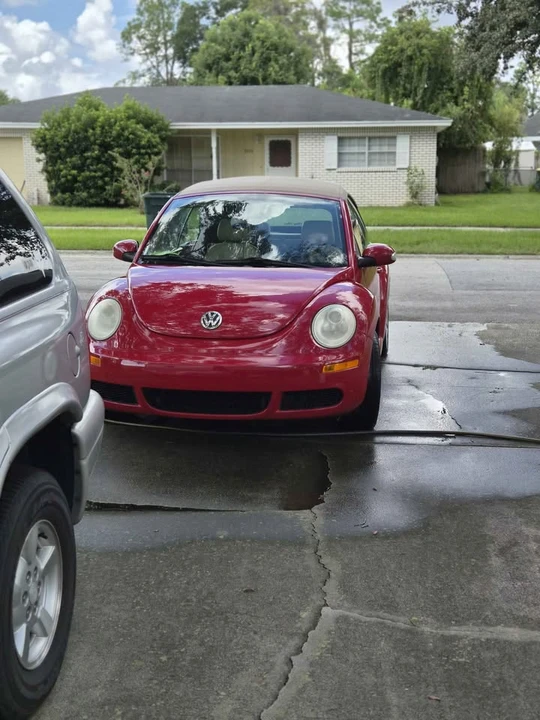 2008 Volkswagen New Beetle - Image 5 of 14