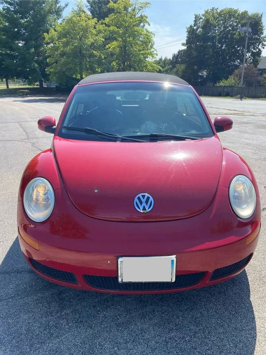 2008 Volkswagen New Beetle - Image 5 of 12