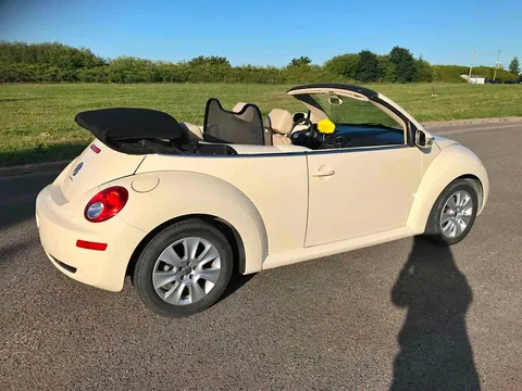 2008 Volkswagen Beetle SE Cabriolet