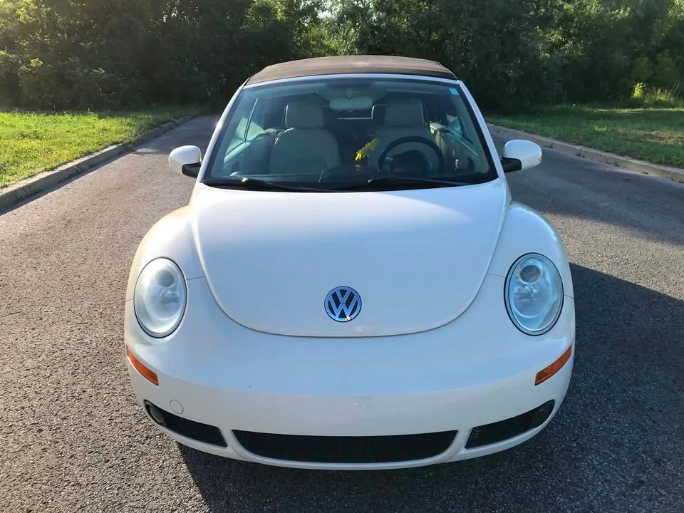 2008 Volkswagen New Beetle - Image 4 of 6