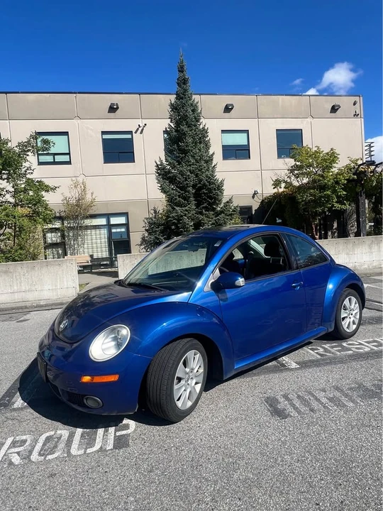2008 Volkswagen New Beetle - Image 9 of 10