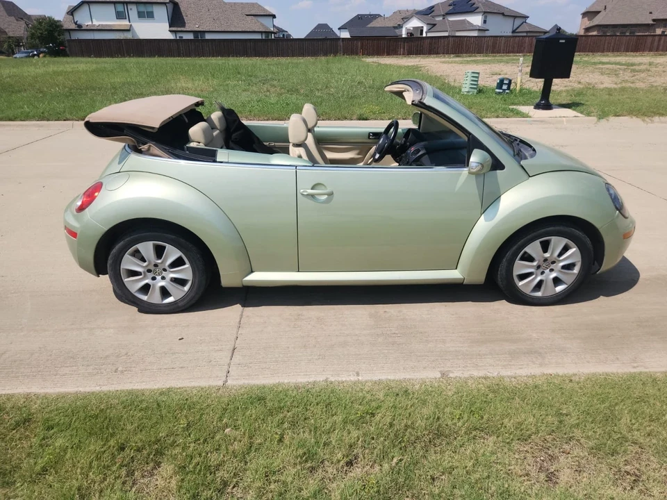 2008 Volkswagen New Beetle - Image 3 of 15