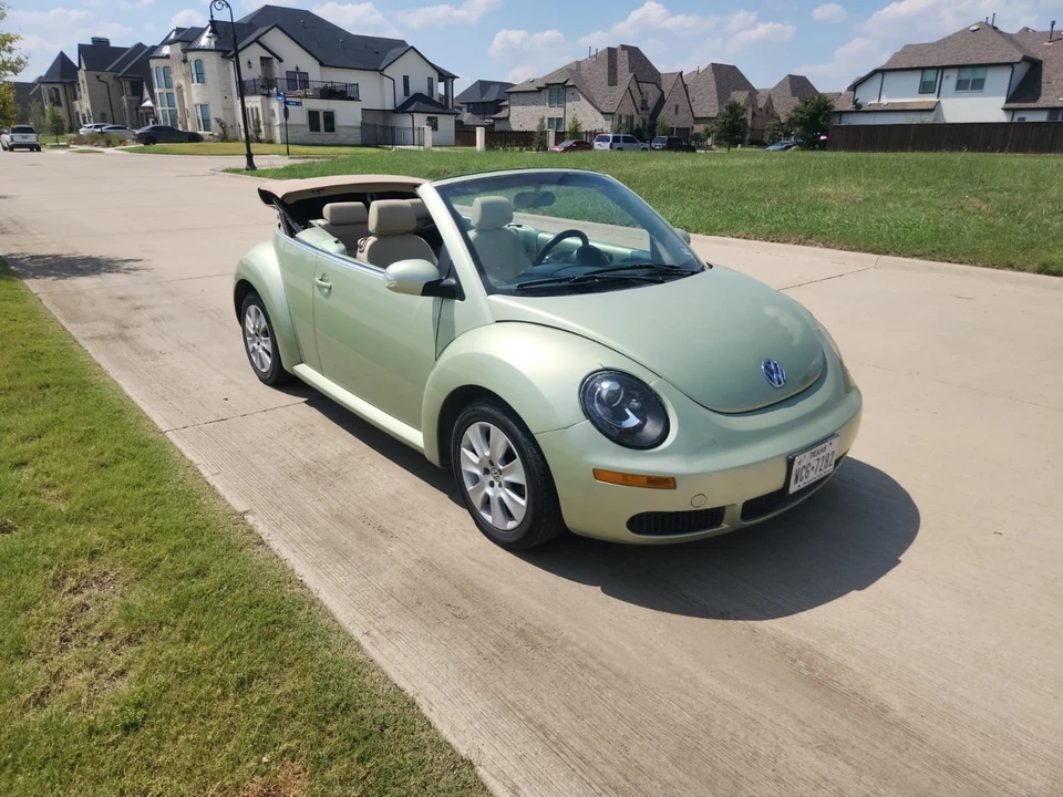 2008 Volkswagen New Beetle - Image 4 of 15