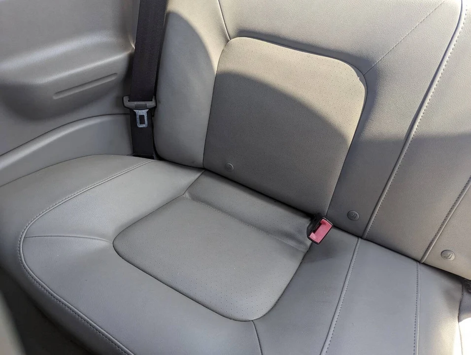2008 Volkswagen New Beetle - Image 18 of 21