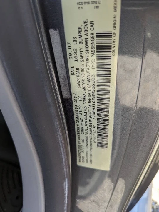 2008 Volkswagen New Beetle - Image 17 of 21