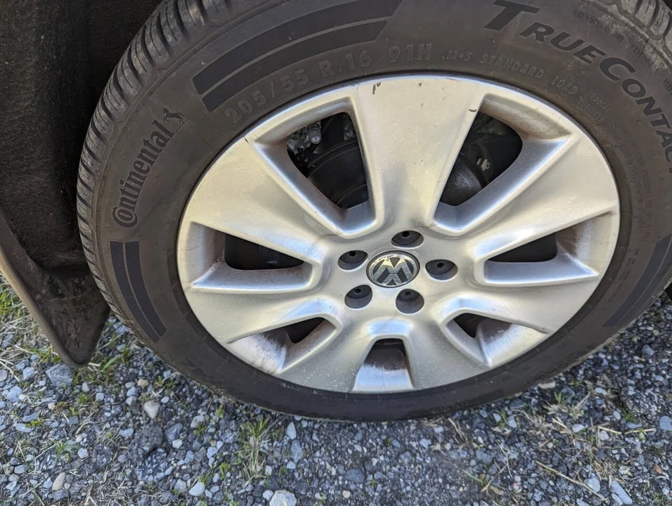 2008 Volkswagen New Beetle - Image 10 of 21