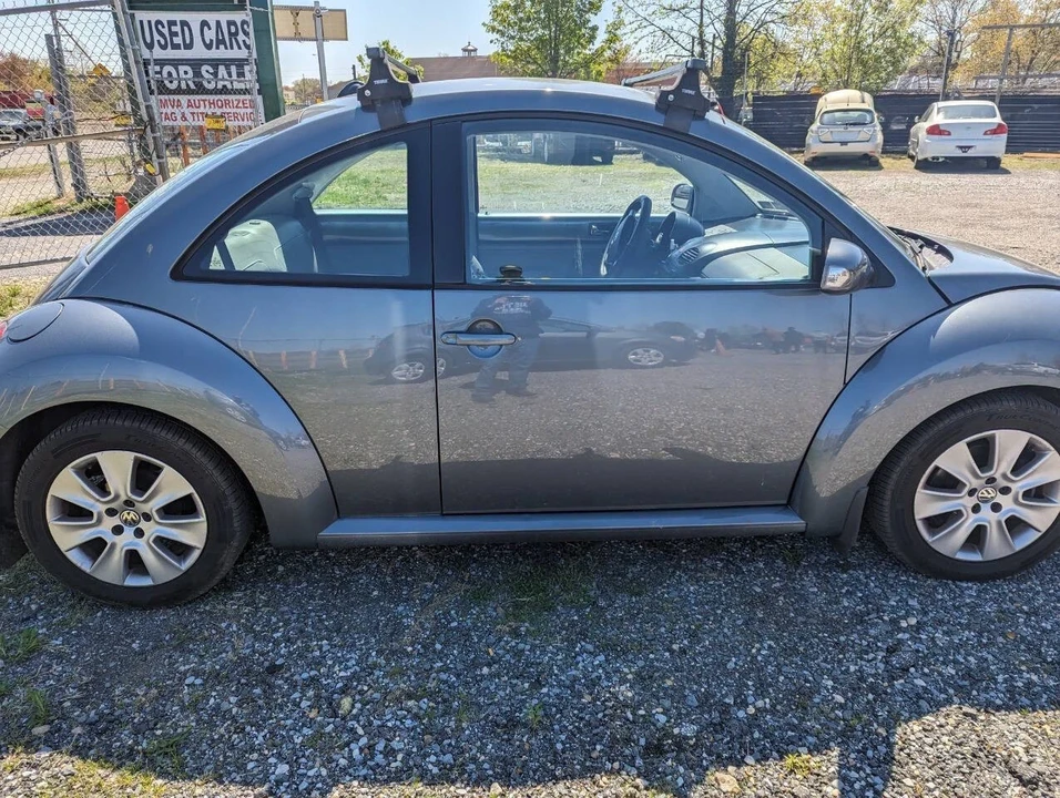 2008 Volkswagen New Beetle - Image 5 of 21