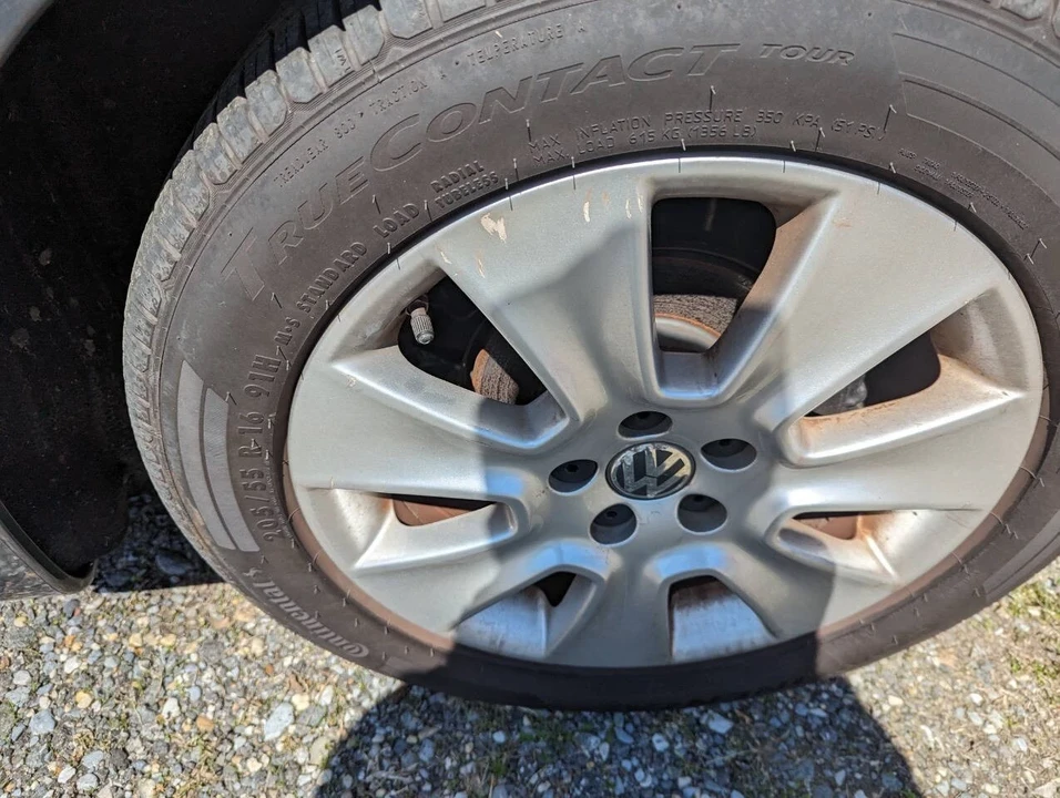 2008 Volkswagen New Beetle - Image 11 of 21