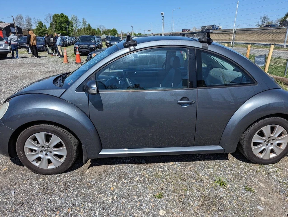 2008 Volkswagen New Beetle - Image 6 of 21