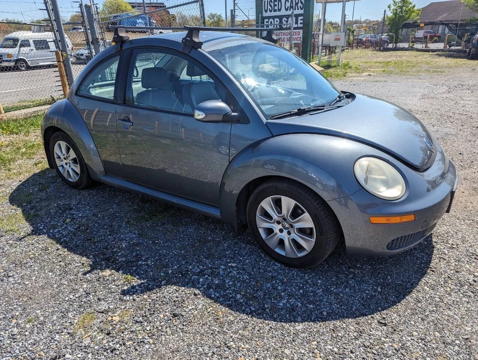 2008 Volkswagen New Beetle - Image 2 of 21