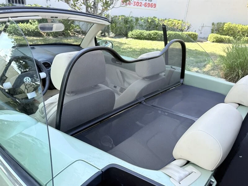 2008 Volkswagen New Beetle - Image 16 of 21