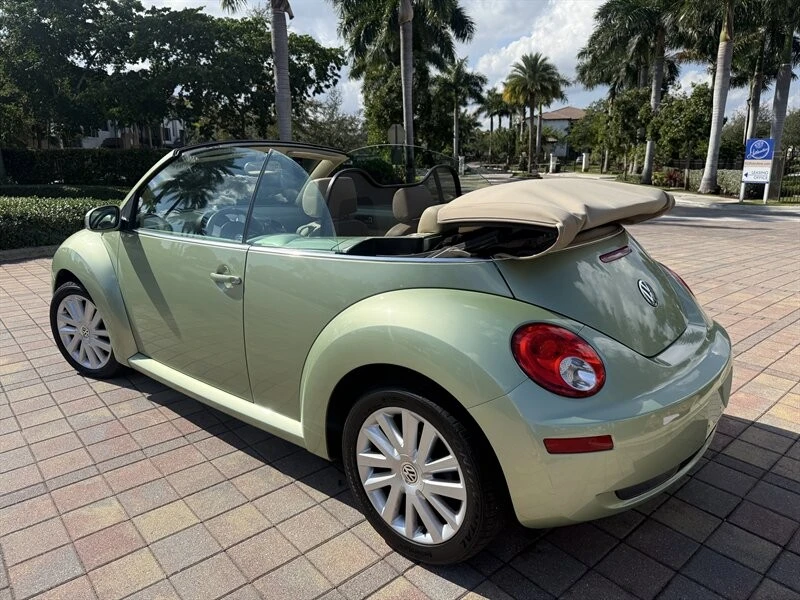 2008 Volkswagen New Beetle - Image 11 of 21