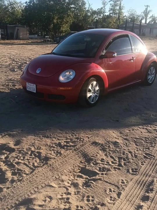 2008 Volkswagen New Beetle - Image 6 of 9