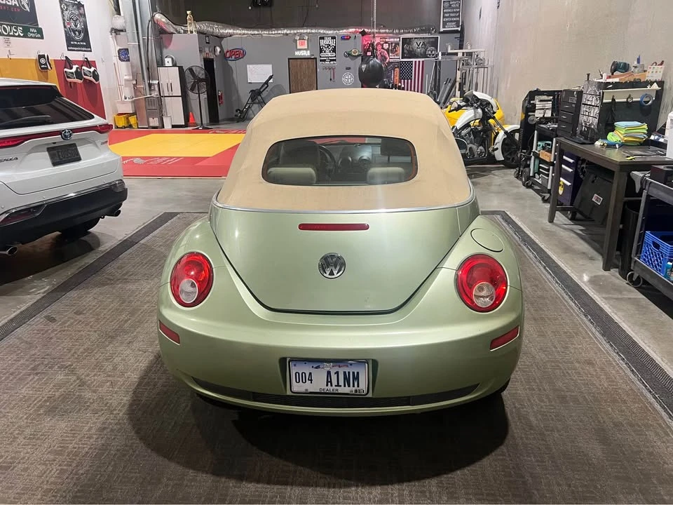 2008 Volkswagen New Beetle - Image 4 of 6