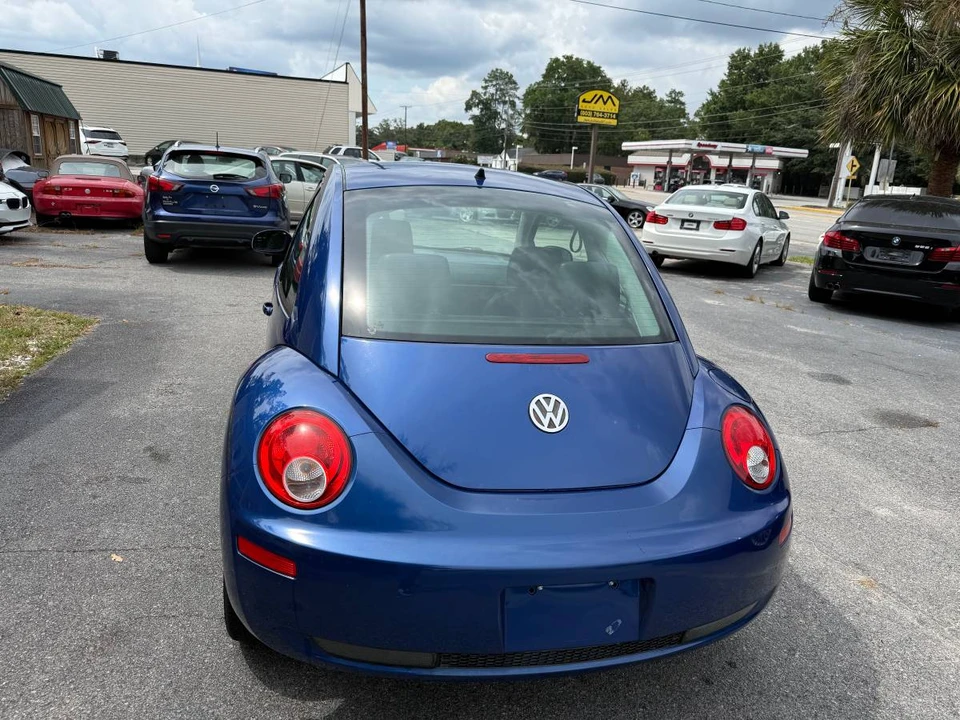 2008 Volkswagen New Beetle - Image 2 of 6