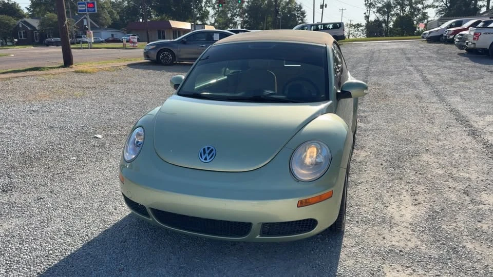 2008 Volkswagen New Beetle - Image 4 of 12