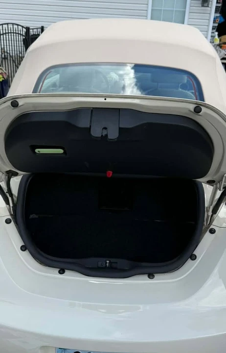 2008 Volkswagen New Beetle - Image 6 of 20