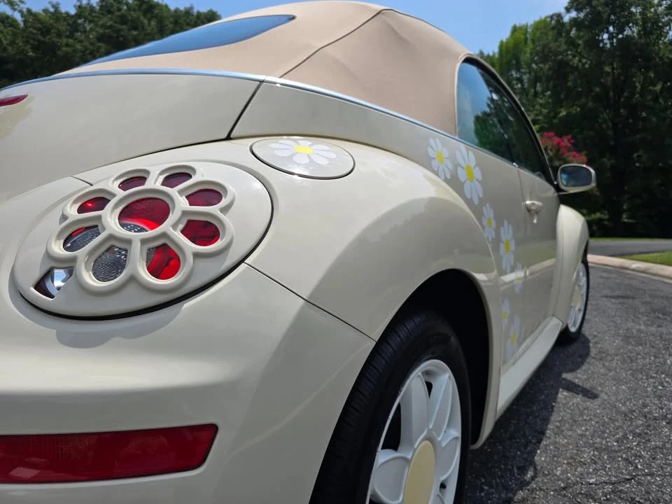 2008 Volkswagen New Beetle - Image 14 of 20