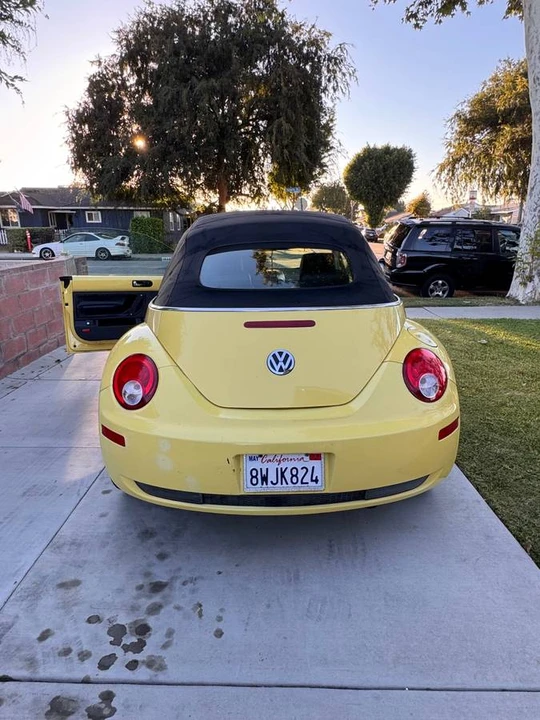 2008 Volkswagen New Beetle - Image 6 of 6