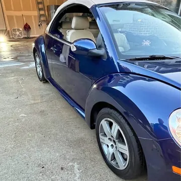 2008 Volkswagen Cabriolet Convertible 2D