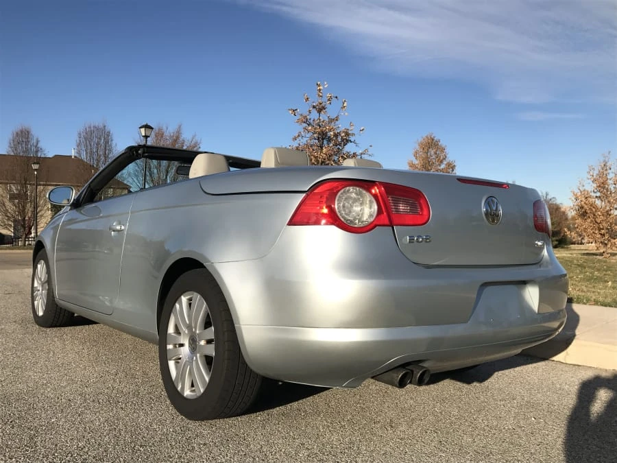 2008 Volkswagen Eos - Image 3 of 10