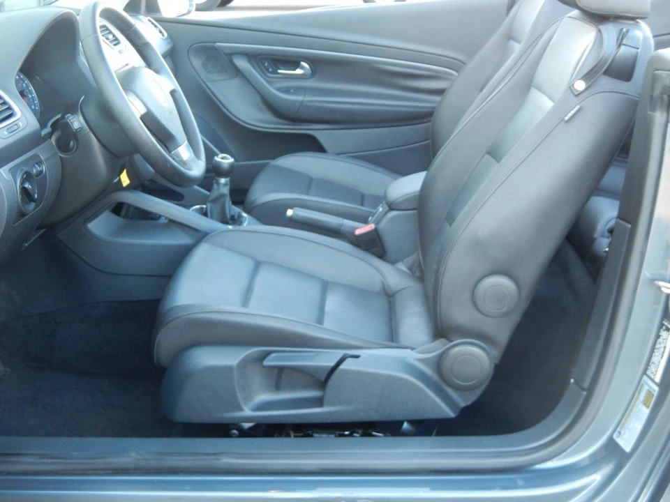 2008 Volkswagen Eos - Image 3 of 12