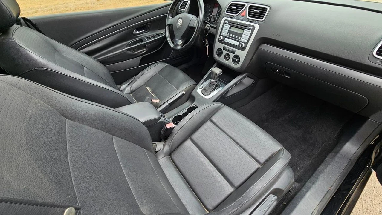 2008 Volkswagen Eos - Image 8 of 11