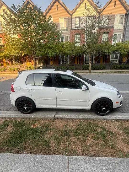 2008 Volkswagen GTI Mk5 - Image 2 of 8