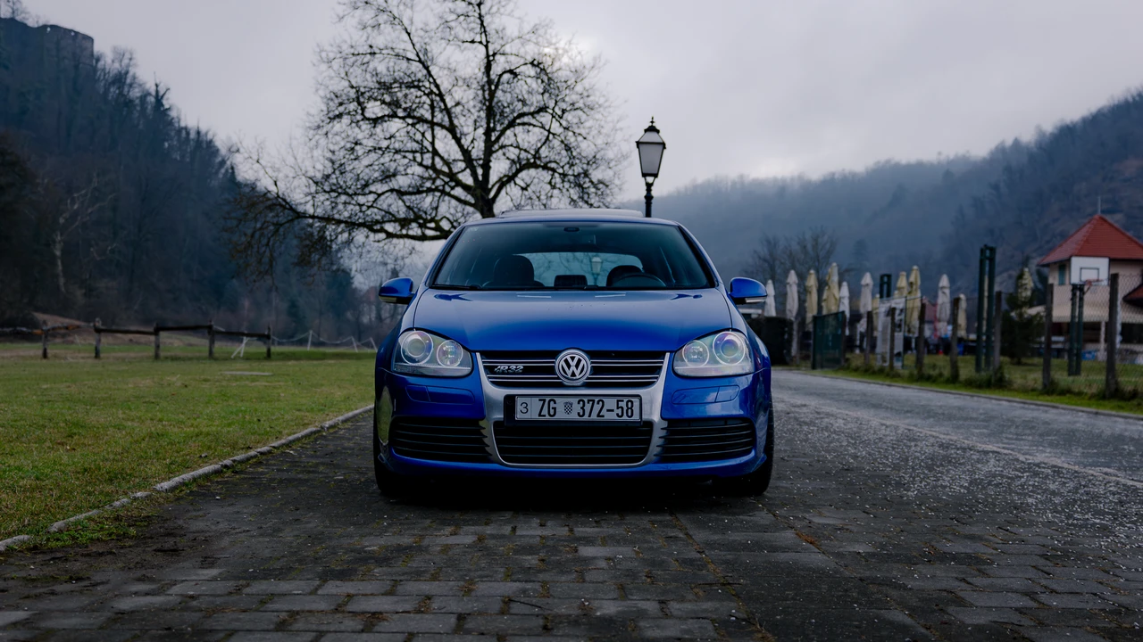 2008 Volkswagen R32 Mk5 - Image 2 of 31