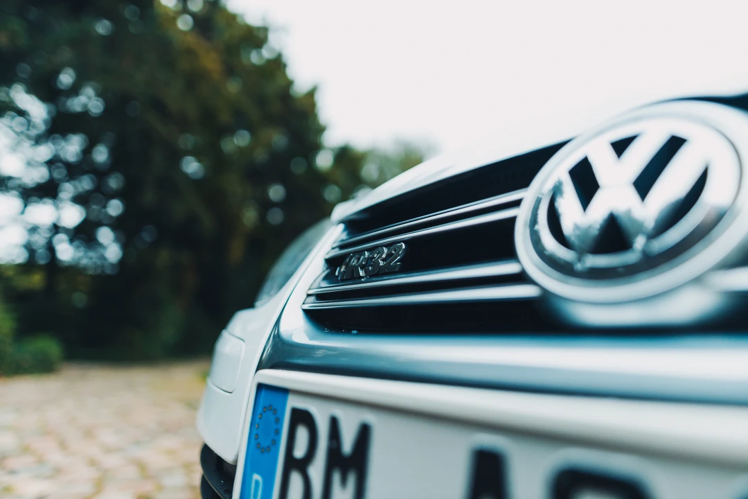2009 Volkswagen R32 Mk5 - Image 16 of 31