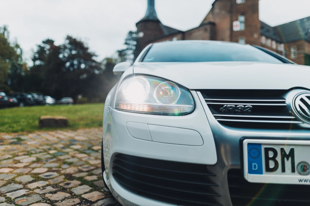 2009 Volkswagen R32 Mk5 - Image 23 of 31