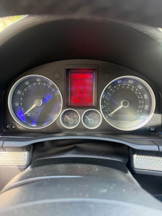 2008 Volkswagen R32 Mk5 - Image 13 of 16