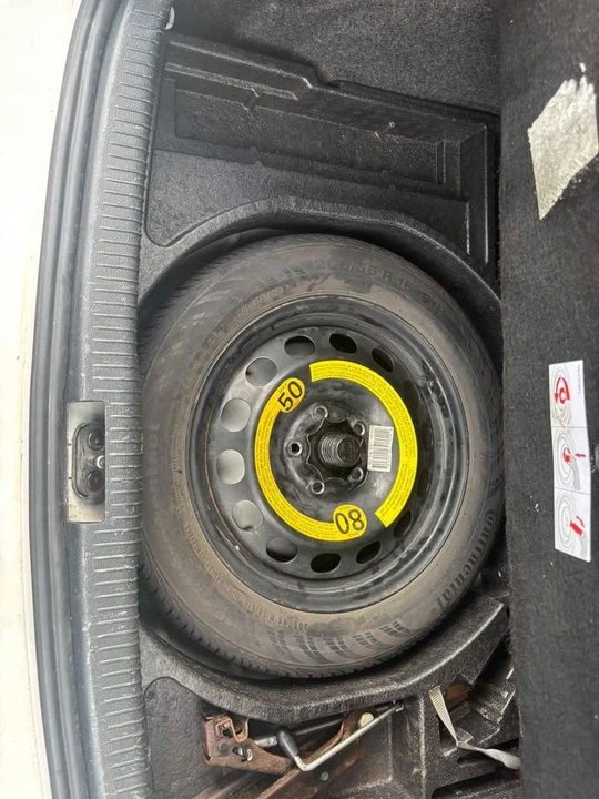 2008 Volkswagen GTI Mk5 - Image 11 of 16