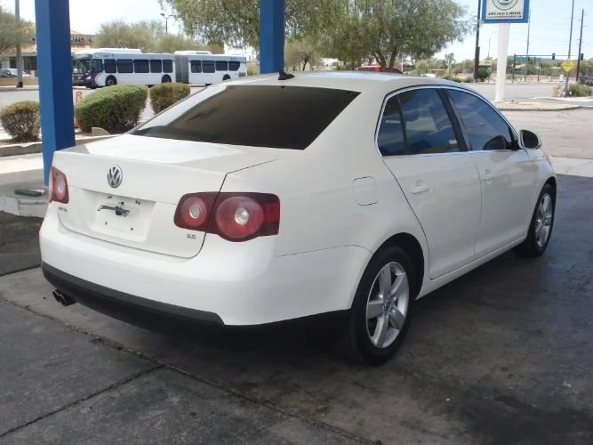 2008 Volkswagen Jetta - Image 2 of 8