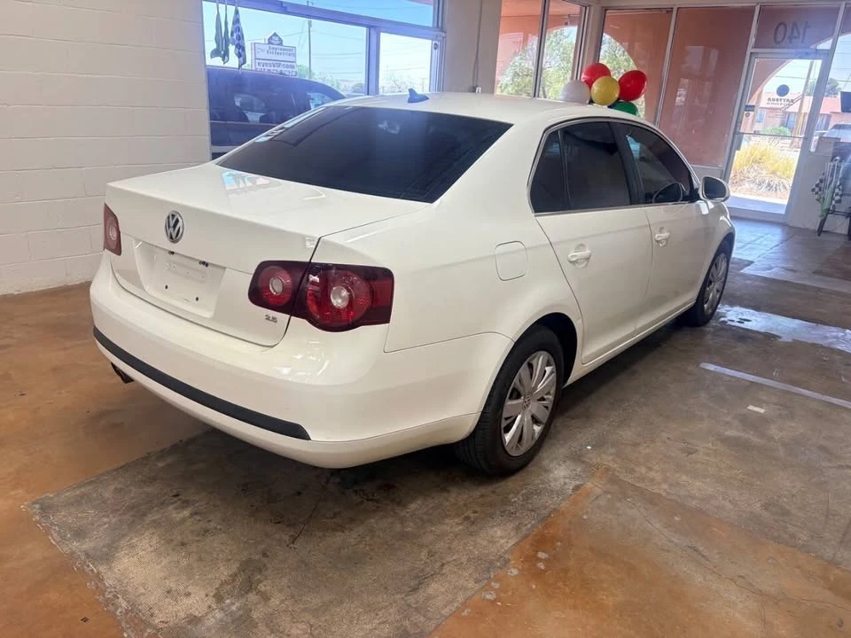 2008 Volkswagen A5 Jetta - Image 8 of 12