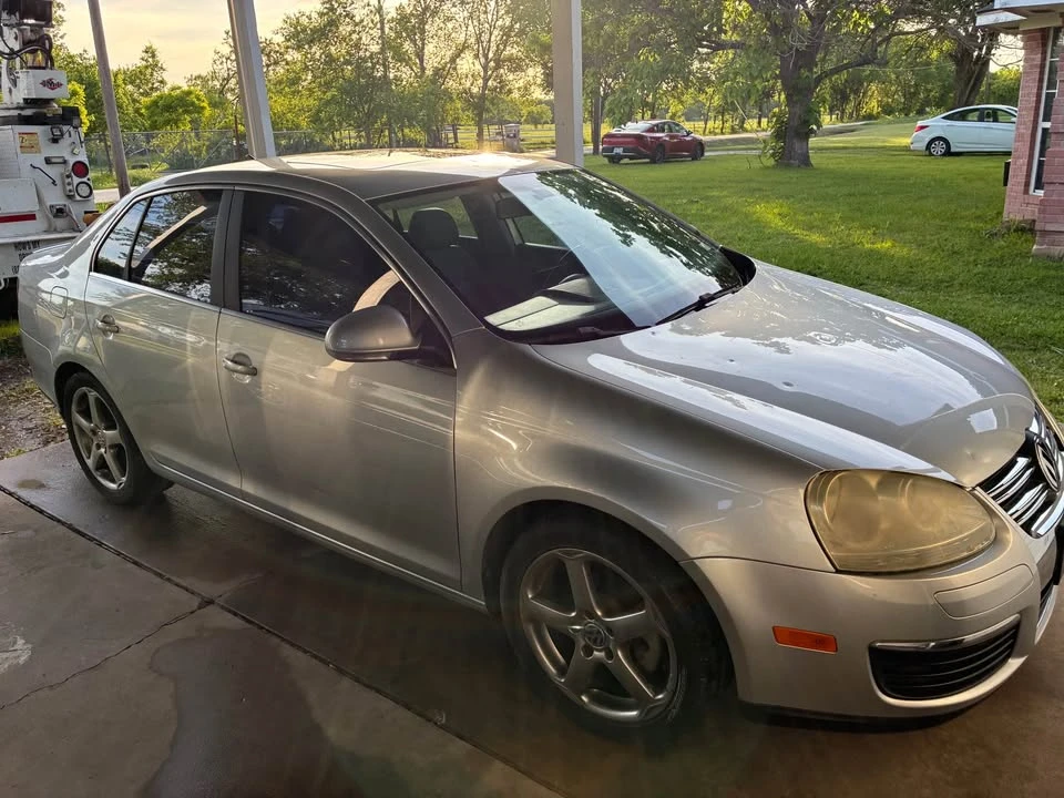 2008 Volkswagen A5 Jetta - Image 2 of 7