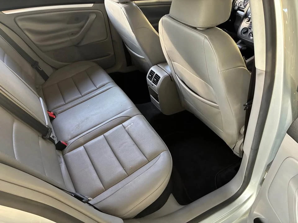 2008 Volkswagen A5 Jetta - Image 6 of 7