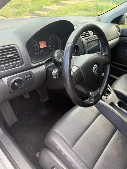 2008 Volkswagen A5 Jetta - Image 14 of 15