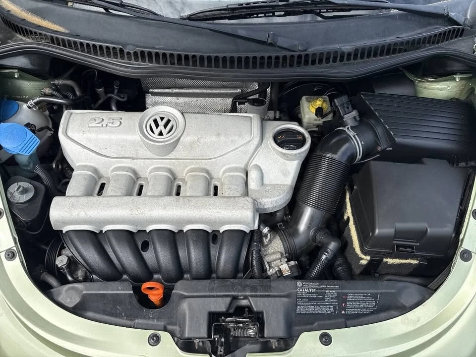 2008 Volkswagen New Beetle - Image 10 of 20