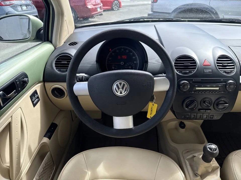 2008 Volkswagen New Beetle - Image 17 of 20