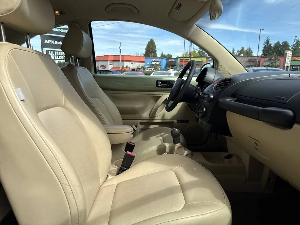 2008 Volkswagen New Beetle - Image 13 of 20