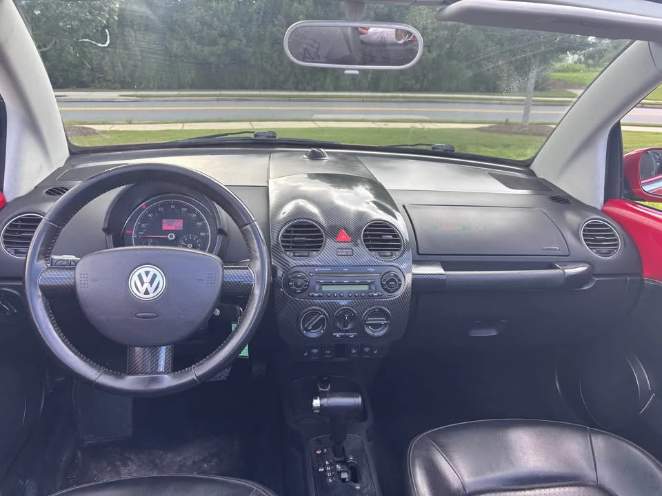 2008 Volkswagen New Beetle - Image 14 of 16