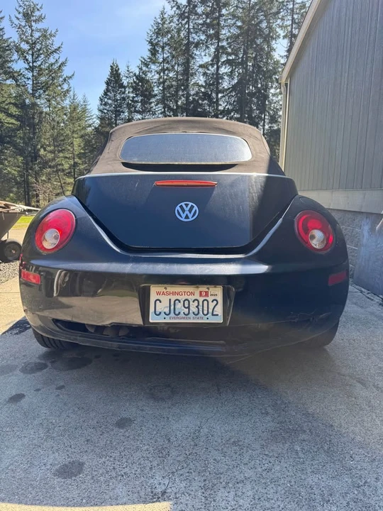 2008 Volkswagen New Beetle - Image 15 of 16