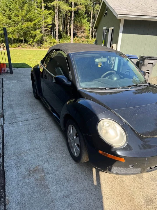 2008 Volkswagen New Beetle - Image 13 of 16