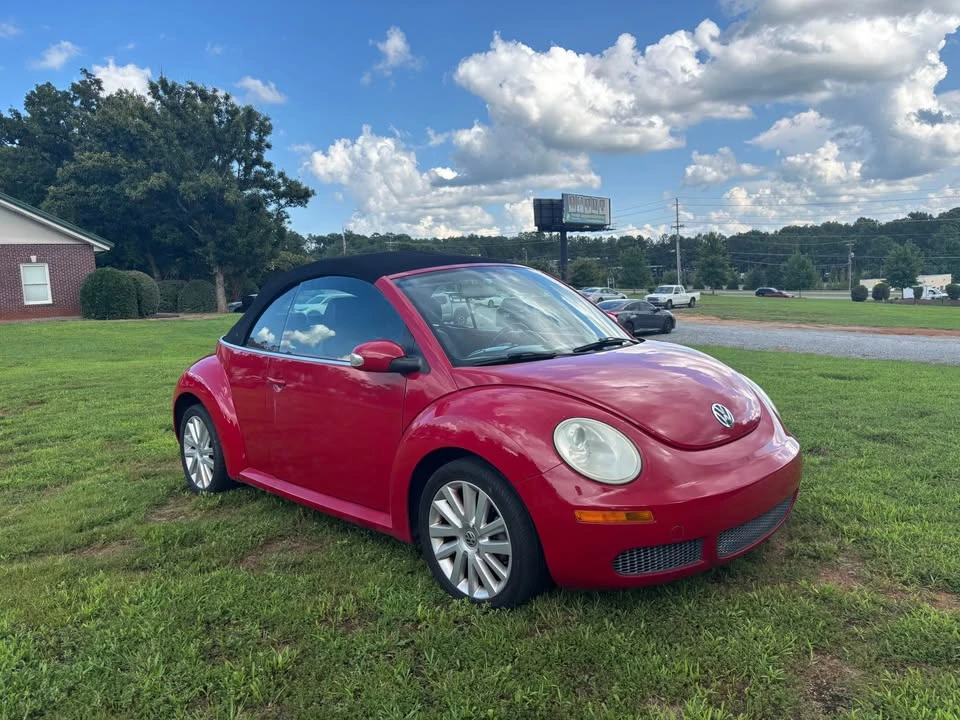 2008 Volkswagen New Beetle - Image 9 of 16