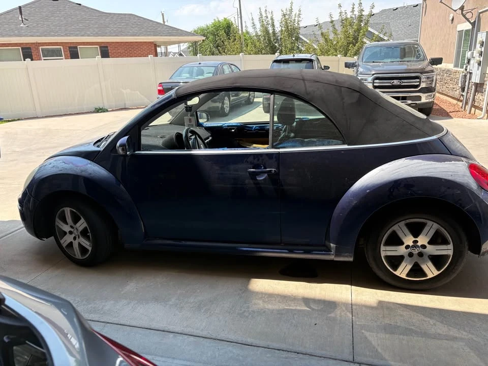 2008 Volkswagen New Beetle - Image 3 of 8