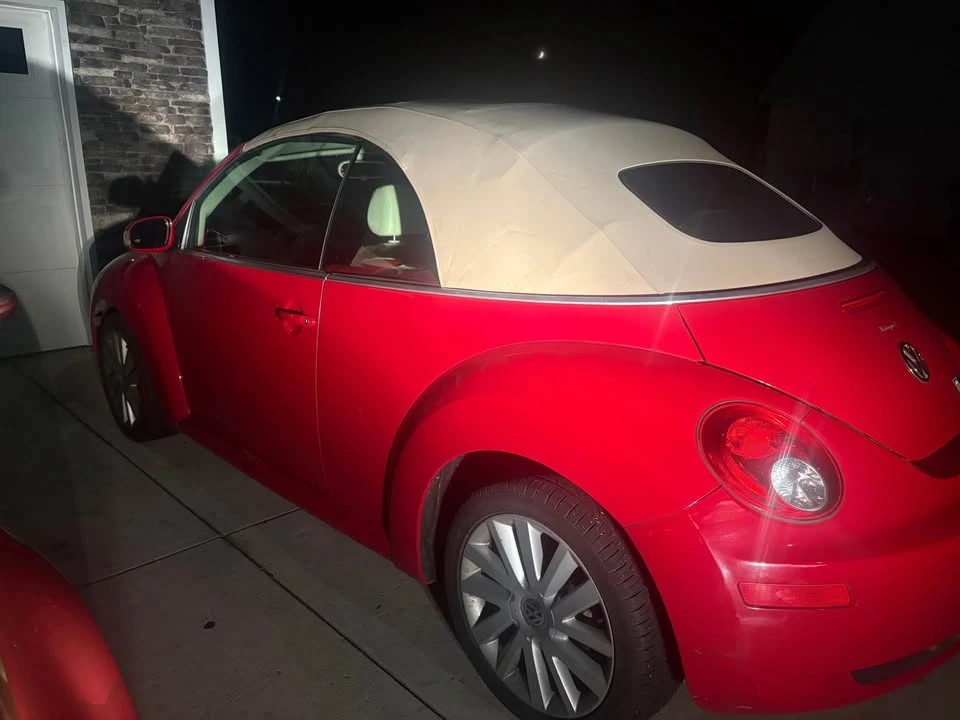 2008 Volkswagen New Beetle - Image 5 of 5