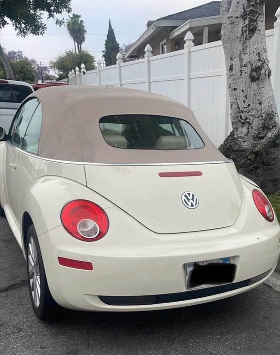 2008 Volkswagen New Beetle - Image 3 of 5
