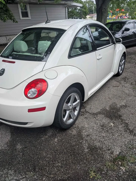 2008 Volkswagen New Beetle - Image 6 of 9